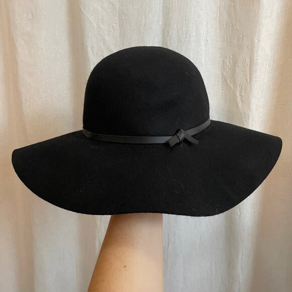 Black Felt Wide Brim Hat - Picture 1 of 5